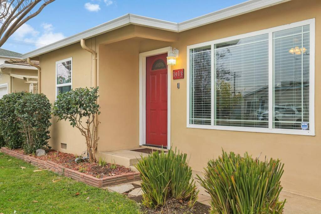 Robert St Cottage, Near Lodi Lake Exterior photo