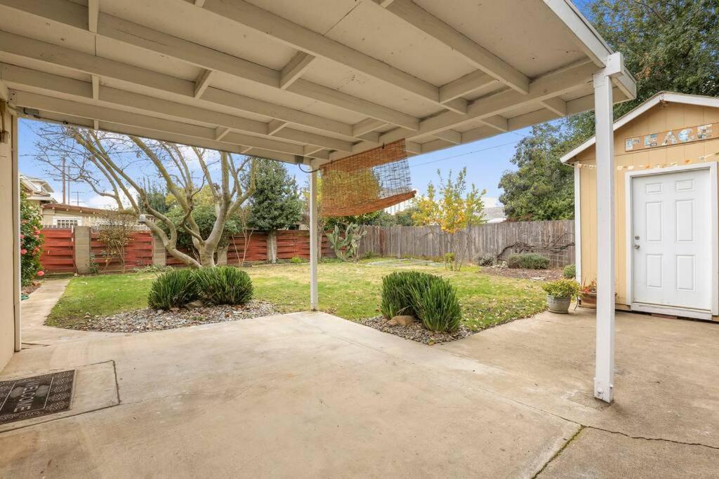 Robert St Cottage, Near Lodi Lake Exterior photo